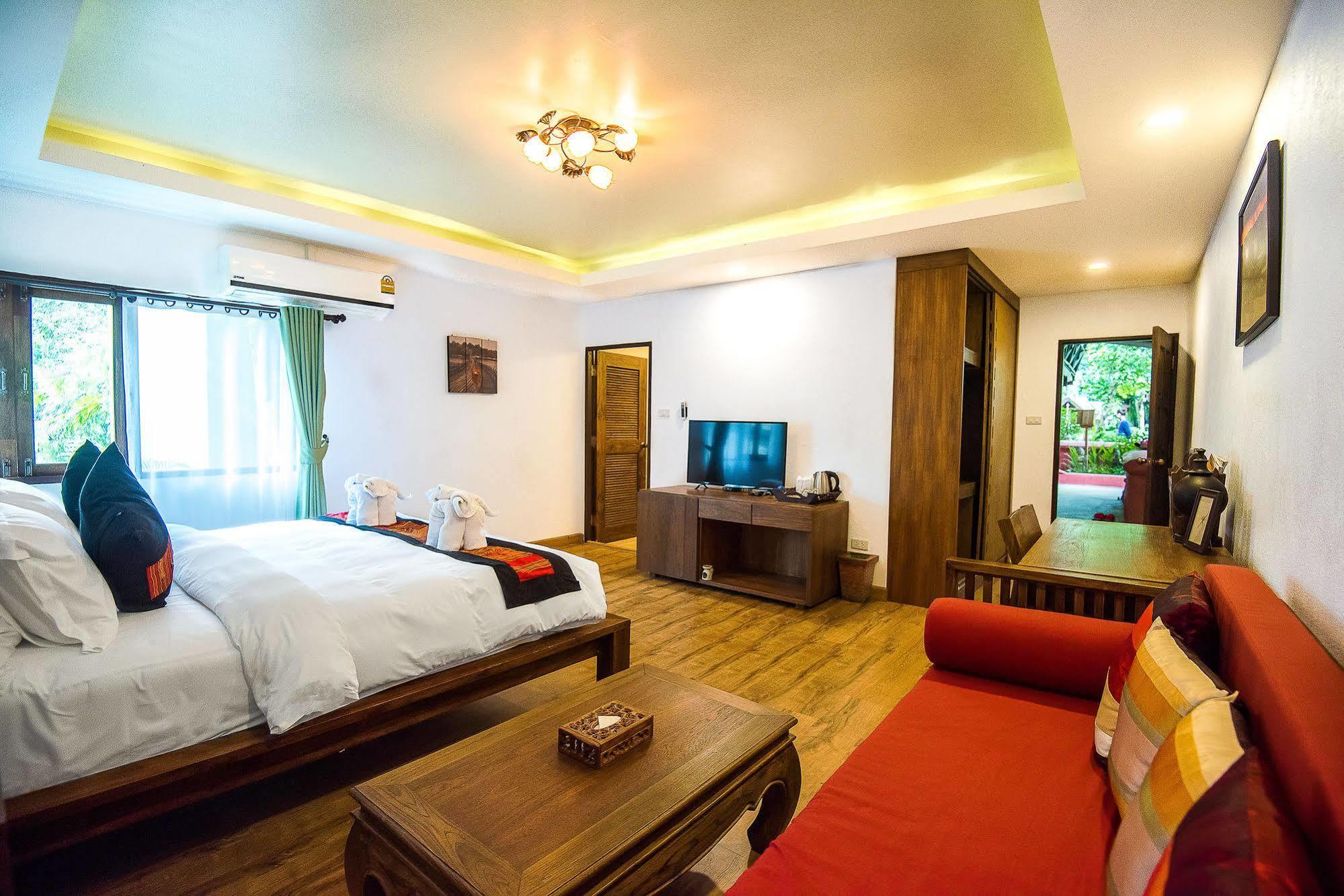 E-Outfitting Doikham Resort Chiang Mai Esterno foto